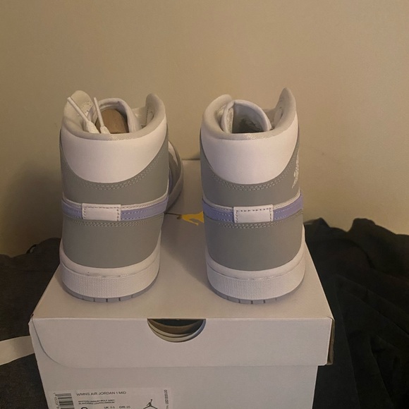 Jordan 1 Mid “wolf grey”!!! Brand New In box!! - Picture 3 of 4